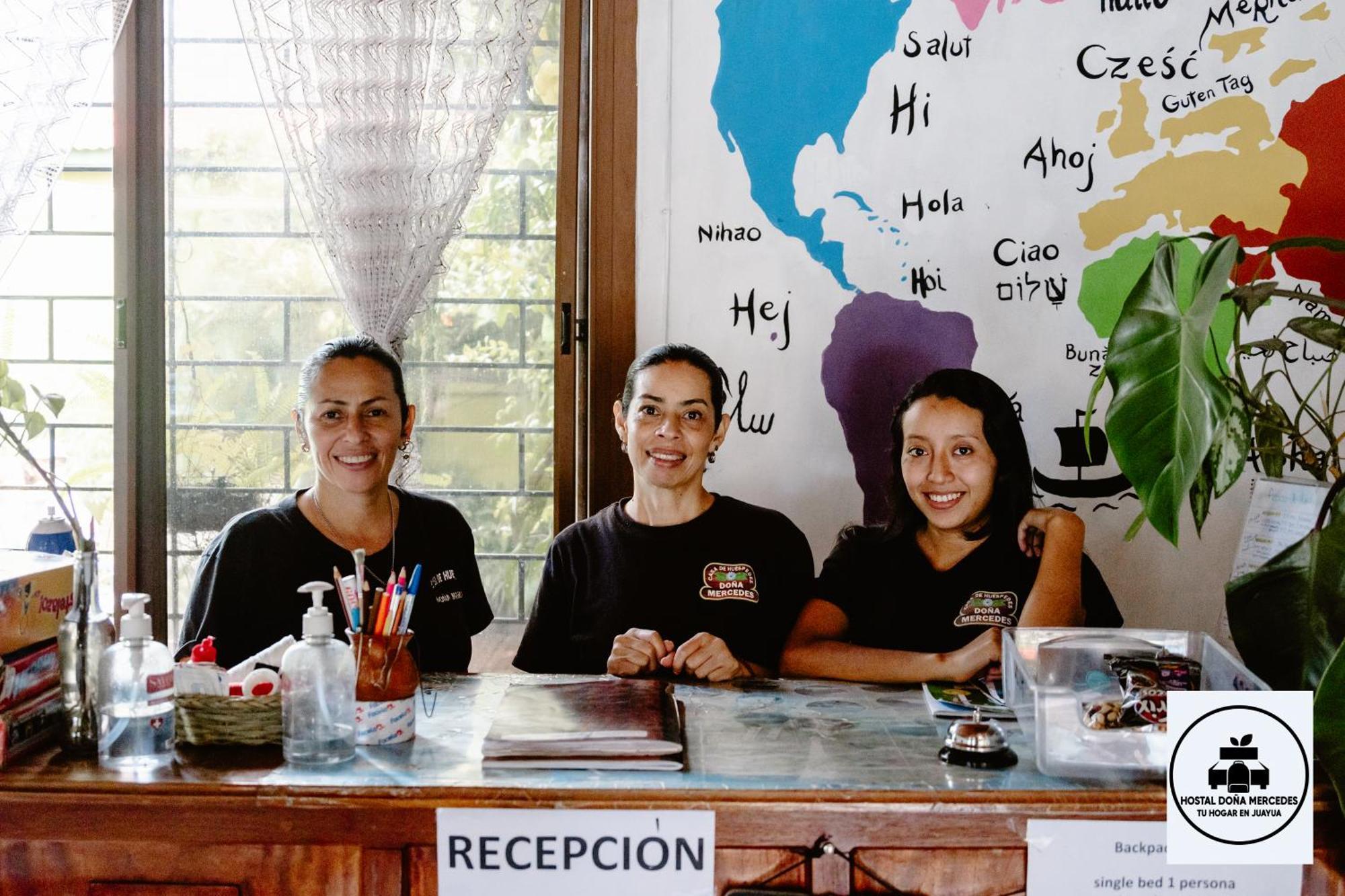 Hostal Dona Mercedes Juayua Exterior photo