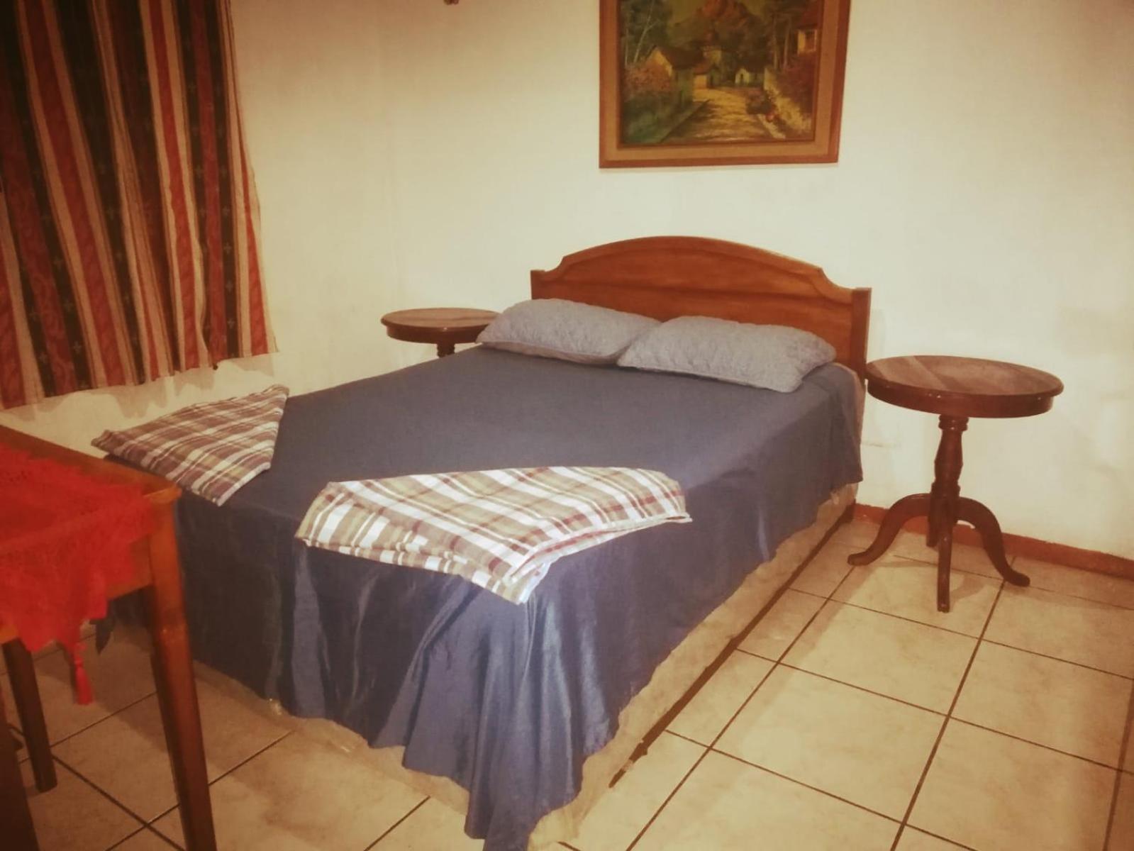 Hostal Dona Mercedes Juayua Exterior photo