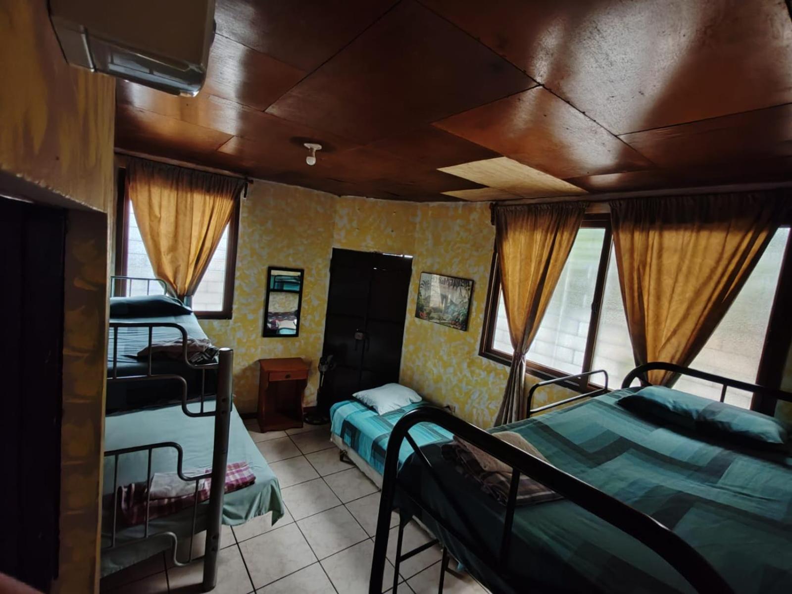 Hostal Dona Mercedes Juayua Exterior photo