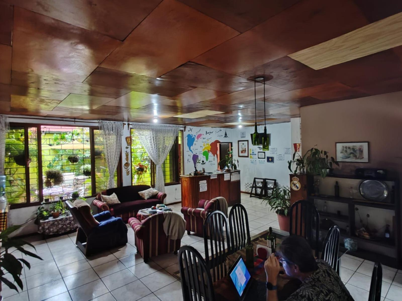Hostal Dona Mercedes Juayua Exterior photo